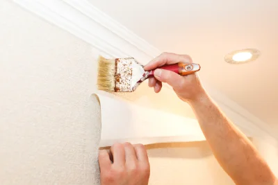 Pose de papier peint à Moivrons — revêtements muraux et toiles de verre